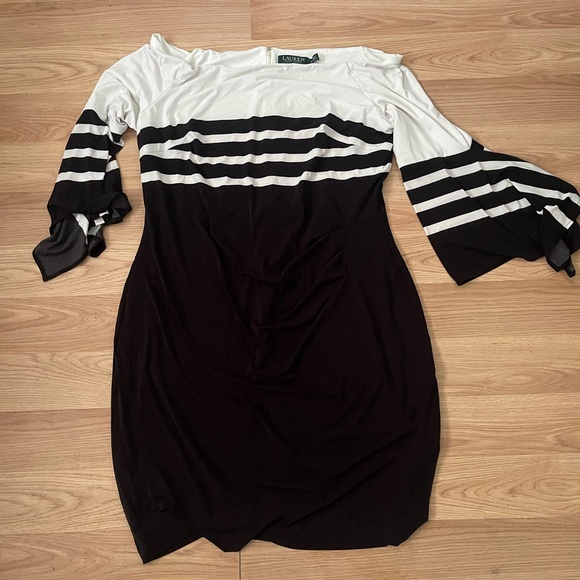 Lauren Ralph Lauren Dresses & Skirts - Lauren Ralph Lauren dress